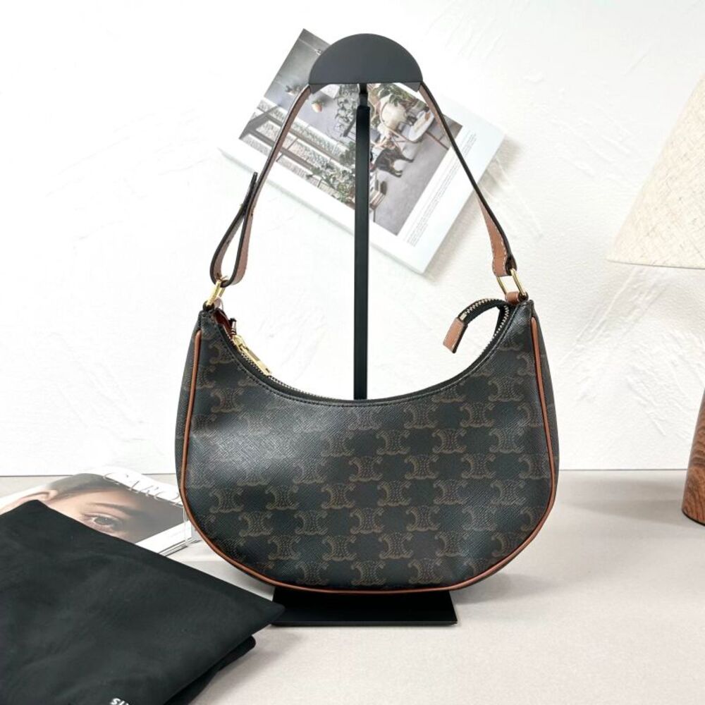 Celine Women Pre-Loved Bag Very Good Condition